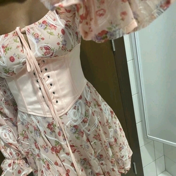 DONATING - Picture 9 of 11